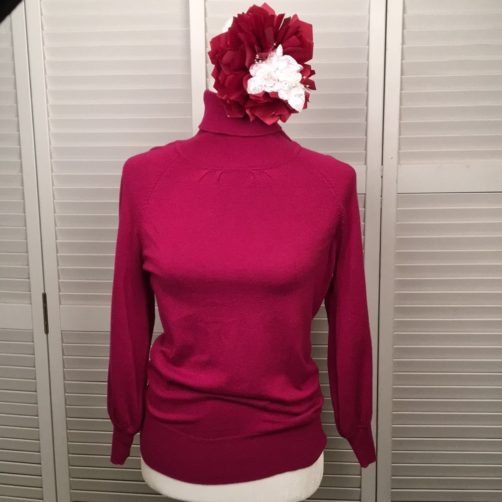 ❤️EXPRESS Pink Turtleneck knit Sweater. M. EUC